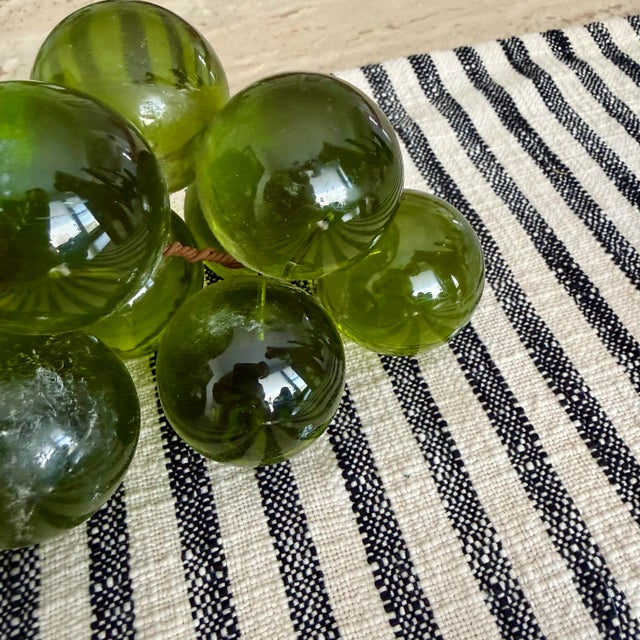 Large 13.5” Mid Century Vintage Avocado Green Lucite Grape Cluster on Driftwood For Sale In Palm Springs - Image 6 of 7