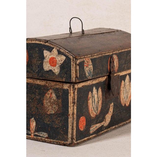 18th Century Hand Painted Wedding Box For Sale - Image 4 of 7