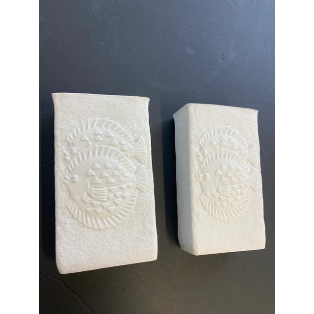 1960’s German Plaster Vases, Fish Detailing. For Sale - Image 4 of 7