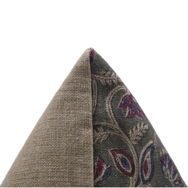 Fabdivine Decorative Thick Linen Cushion Cover 14x14 Inch Block Printed Home Accent- Saraswati For Sale - Image 4 of 8