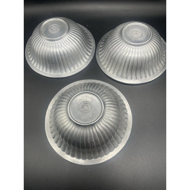 Vintage Flutes & Pearls Pewter Holloware Wilton Armetale Bowls - Set of 3 For Sale - Image 6 of 6