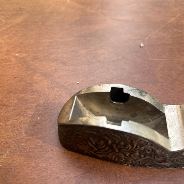 Mid-Century Modern 1970s Small Silver Etched Tape Dispenser With Floral Details For Sale - Image 3 of 10
