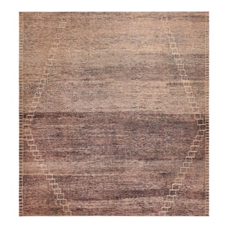 Nazmiyal Collection Large Contemporary Rug For Sale