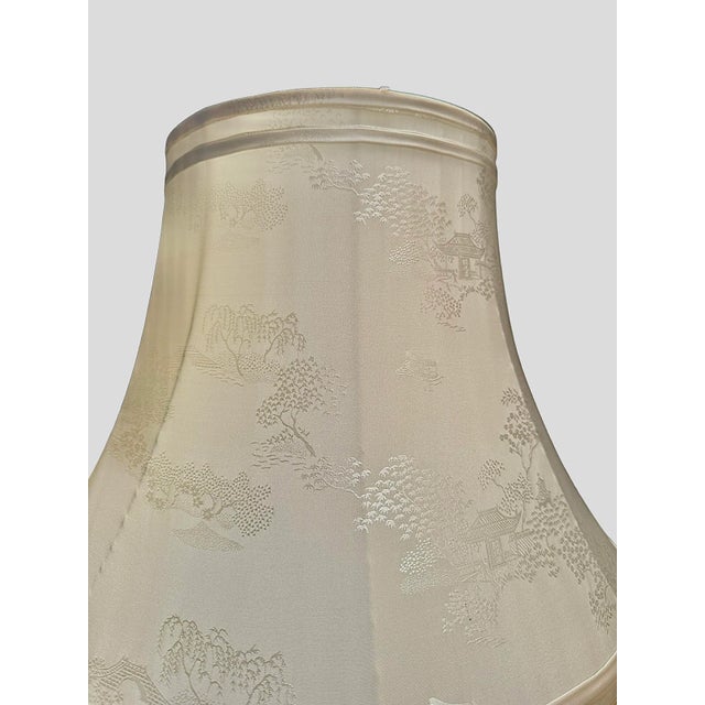 Antique White Pair of 1970s Chapman White Floral and Bird Relief Chinoiserie Lamps With White Silk Patterned Shades For Sale - Image 8 of 13