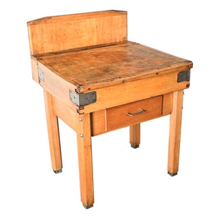French Early 20th Century Pine Butcher Block Table For Sale