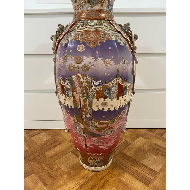 Japanese Late 19th Century Lavender Satsuma Oversized Floor Vase With Enamel and Butterfly Handles For Sale - Image 3 of 12