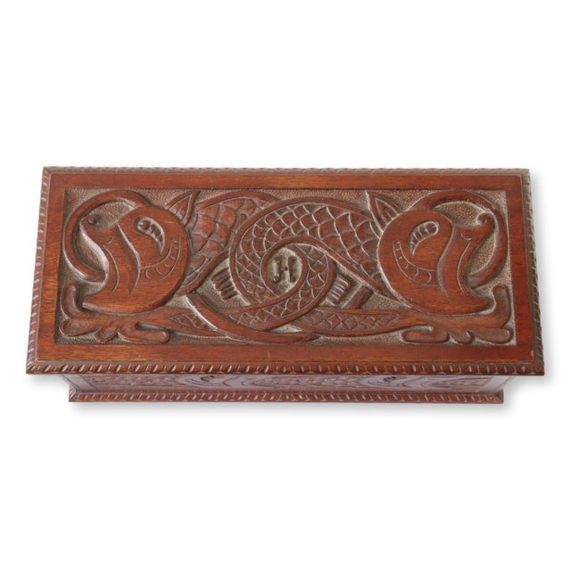 Late 19th Century Antique English Carved Jewelry Box For Sale In Los Angeles - Image 6 of 6