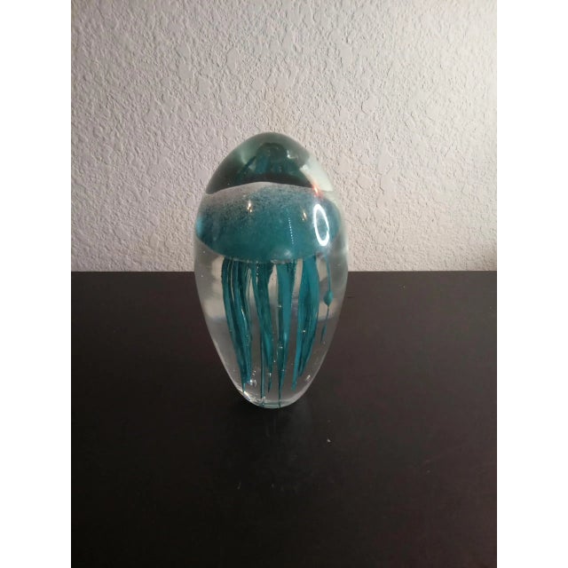 1980s Clear Glass Blue Jellyfish Oval Paperweight For Sale In Dallas - Image 6 of 6
