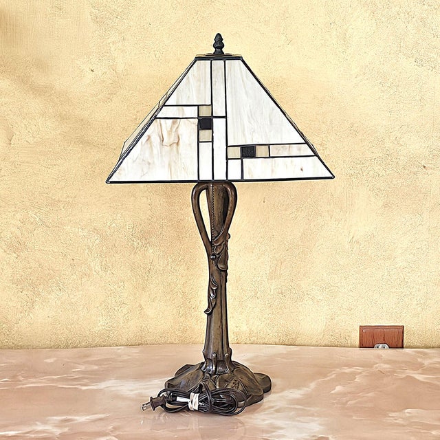 Mission-Style Tiffany Stained Glass Table Lamp by K L Lighting For Sale - Image 4 of 18