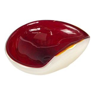 1950s Vintage Murano White and Red Glass Bowl/Ashtray by Avem Arte For Sale