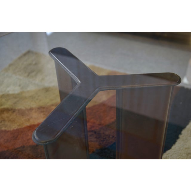 Glass Circular Table with Base Covered in Brown Leather by Tito Agnoli for Matteo Grassi, 1970s For Sale - Image 7 of 11