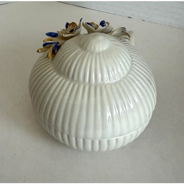 Vintage Italian Capodimonte Shell Trinket Box With Blue Floral Accents For Sale In Los Angeles - Image 6 of 11