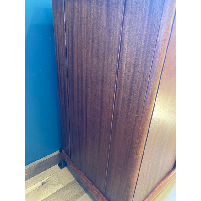 1910s 1914 Antique Spinning Wood Record or Phonograph Cabinet For Sale - Image 5 of 11