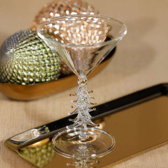 Treetop Cheers Clear Martini Glasses, Set of 4 For Sale In Los Angeles - Image 6 of 7