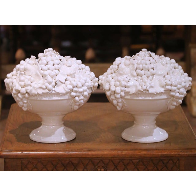 Italian Pair of Mid-Century Italian Creamware Grape Cluster Compotes on Pedestal For Sale - Image 3 of 11