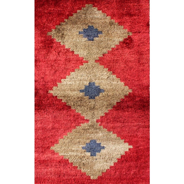 Vintage Turkish Tulu Rug in Tan and Reds-2'10 X 4'1 For Sale - Image 4 of 7