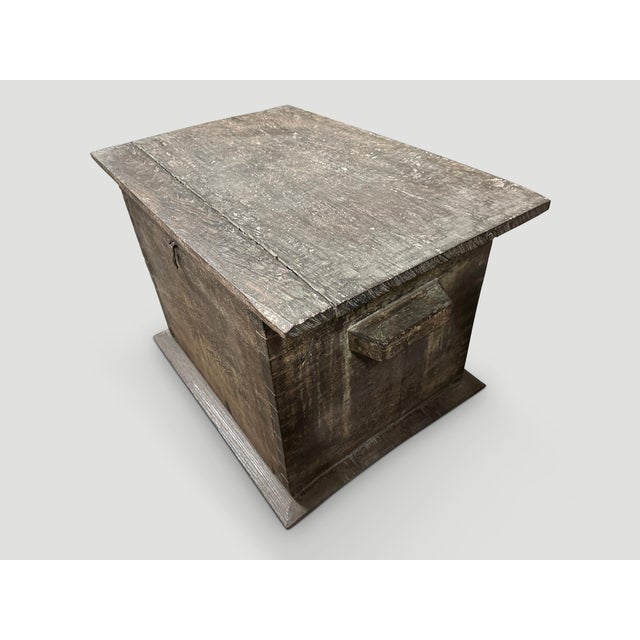 1950s Wood Chest For Sale In New York - Image 6 of 6