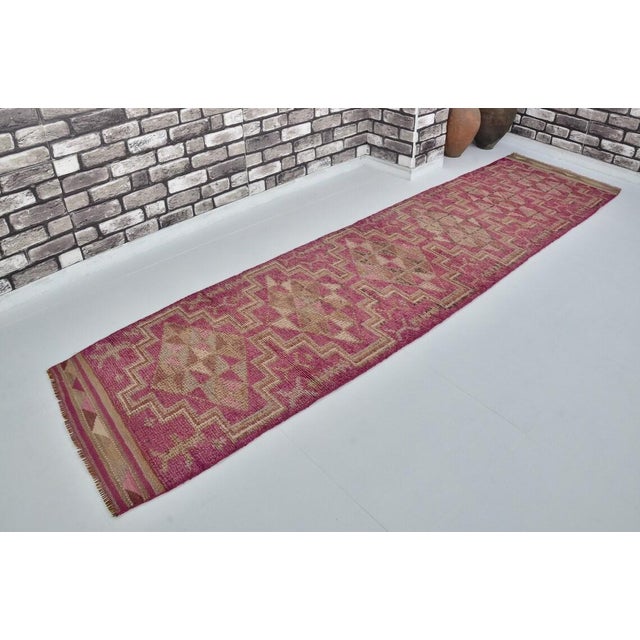 Mid 20th Century Anatolian Handknotted Decorative Rug For Sale - Image 9 of 10