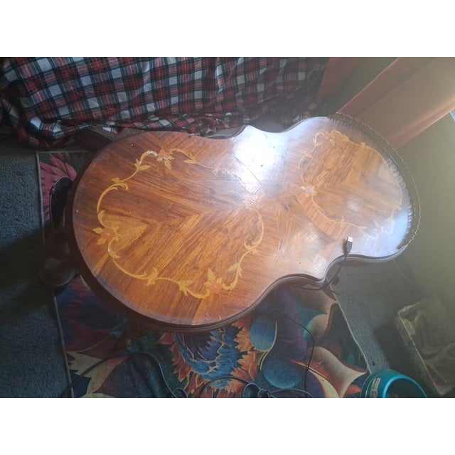 French 1700th Century Louis Xv Kidney-Shaped Coffee Table For Sale - Image 3 of 3