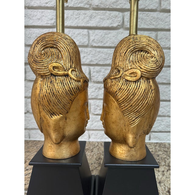 James Mont Pair of Mid Century Hollywood Regency Buddha Head Lamps in the Style of James Mont – Gold Leaf, Restored, 1960s For Sale - Image 4 of 7