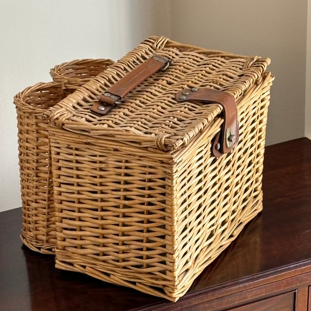 Mid 20th Century Mid-20th Century Wicker Picnic Basket For Sale - Image 5 of 12