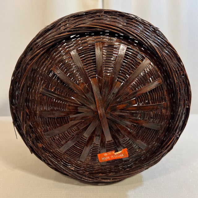 1980s Vintage BoHo Chic Split Reed Wicker Waste Basket For Sale - Image 5 of 6