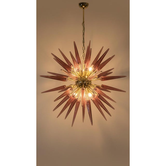 Mid-Century Modern Hand-Blown Murano Glass Sputnik Chandelier, 51 Clear and Amethyst Tips, Brass Frame For Sale - Image 3 of 5