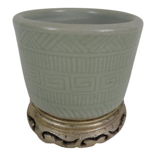 19th Century Chinese Porcelain Brush Pot For Sale