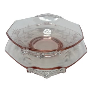 Early 20th Century Art Deco Blush Pink Etched Glass Handled Bowl With Fitted Underplate For Sale