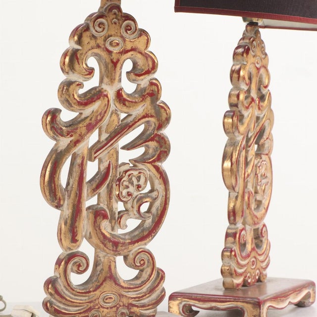 1940s A Pair of Carved Table Lamps in the Manner of James Mont, C. 1950. For Sale - Image 5 of 8