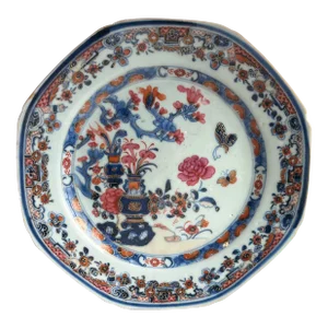 Antique 18th Century Chinese Export Porcelain Octagonal Plate Decorated With Vases, Peonies and Butterflies