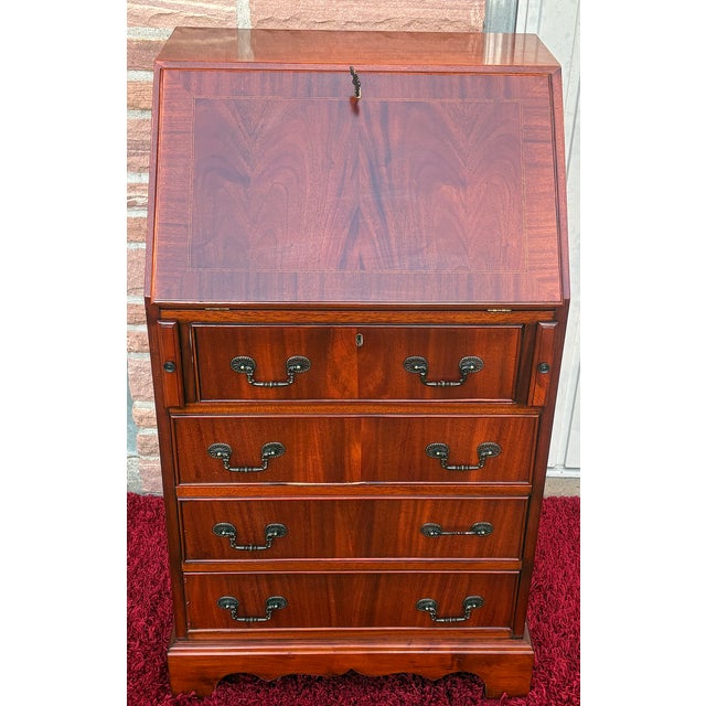 Louis Philippe Carless X English Mahogany 4-Drawer Inlaid Secretary Desk from Unbekannt, 1980s, in Very Good conditions....