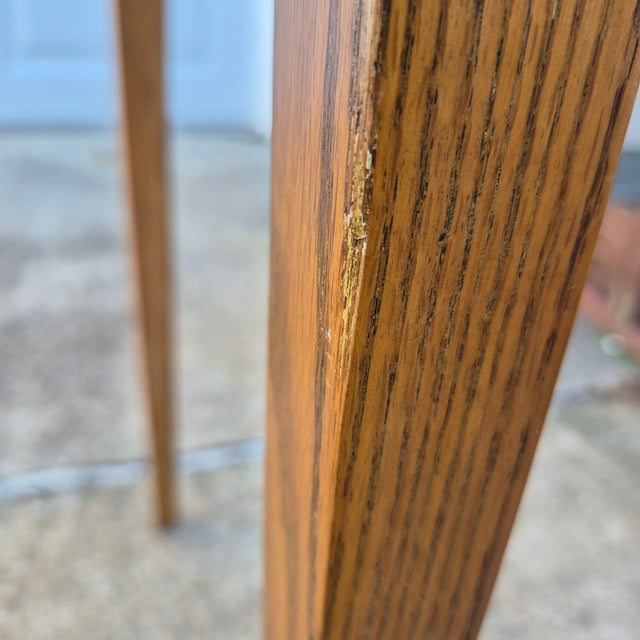 1950s Raymond Loewy for Mengel MCM Petite Oak Desk Vanity Console Table For Sale - Image 11 of 15