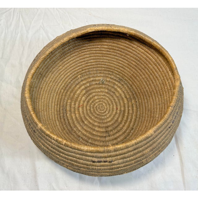 Wood Antique 19th Century Native American Pima Hand Woven Wicker Basket Indian For Sale - Image 7 of 12