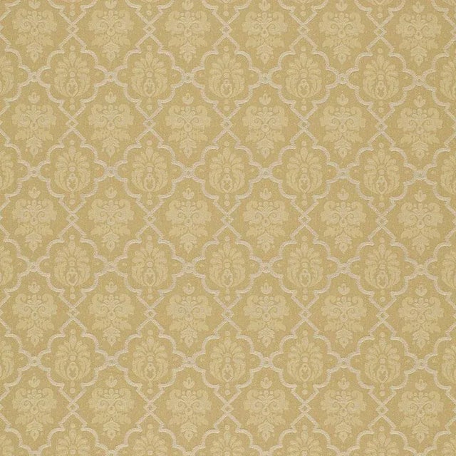 An outdoor fabric that feels like linen, this stylish woven stands up to the wear and tear of family life. It is made of...