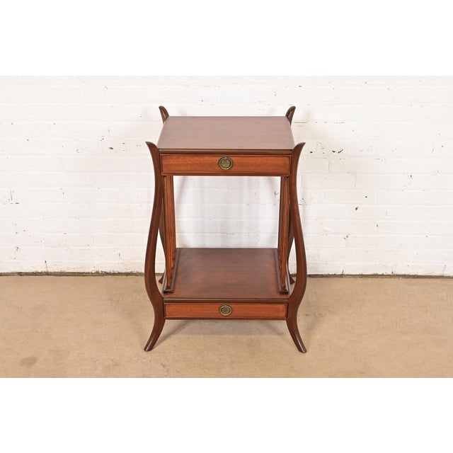 Baker Furniture Company Maslow Freen French Regency Louis XVI Carved Mahogany Nightstand or Occasional Side Table, Newly Refinished For Sale - Image 4 of 15