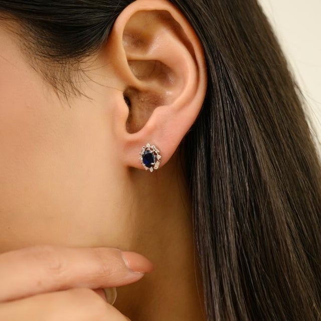 Art Deco Inspired Blue Sapphire & Diamond Halo Stud Earrings in 14k Gold- A Pair For Sale In New York - Image 6 of 12