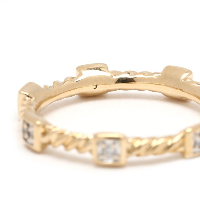 Early 21st Century David Yurman Diamond Cable Band Ring, 18k Yellow Gold, Ring Size 5 For Sale - Image 5 of 6