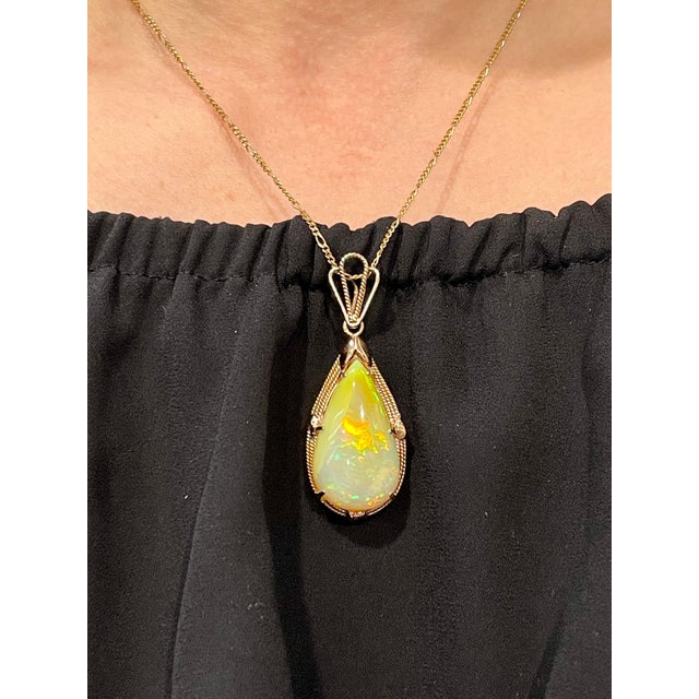 Yellow 18 Carat Pear Ethiopian Opal Pendant / Necklace 14 Karat Yellow Gold Estate For Sale - Image 8 of 18
