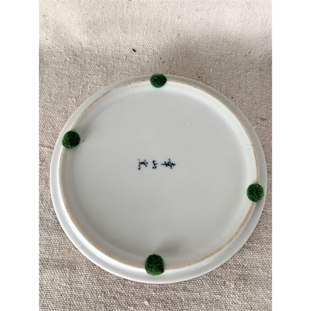 White Vintage Asian Container With Cover For Sale - Image 8 of 10