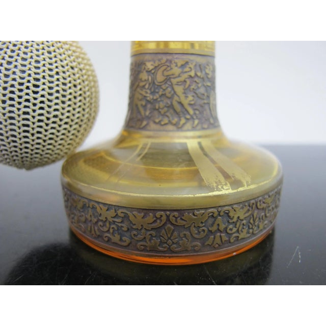 1920s Moser Amber Art Nouveau Gilt Glass Atomizer Perfume Bottle Set Pair in Case For Sale - Image 5 of 12
