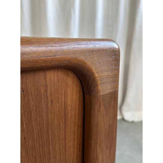 Mid-Century Danish Modern Teak Media Sideboard from Dyrlund, 1960s For Sale - Image 12 of 18