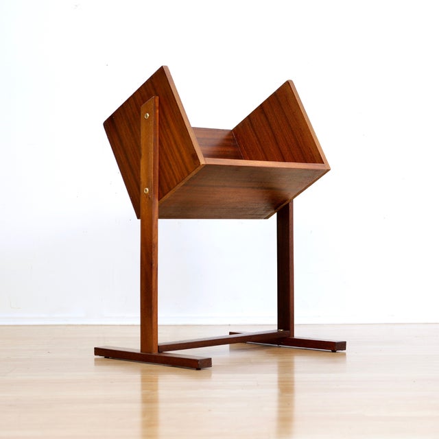 1960s 1960s Mid Century Vinyl Record Storage Caddy For Sale - Image 5 of 11