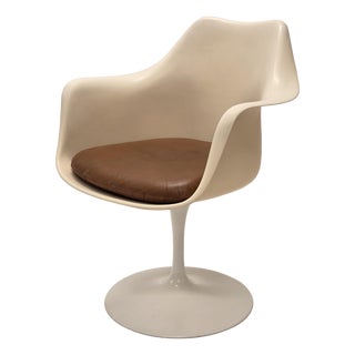 Vintage Tulip Armchair by Eero Saarinen for Knoll International, 1960s For Sale