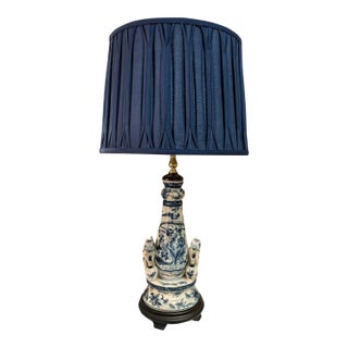 1950s Whimsical Vintage Blue & White Porcelain Rabbit Figural Table Lamp For Sale