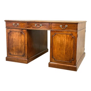 18th Century Georgian Mahogany Pedestal Partners Desk, Chippendale Period, 1760 For Sale