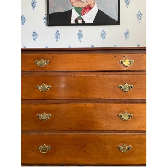 Neoclassical Antique Early 1800s New England Neoclassical Cherry Chest of Drawers, Likely Connecticut River Valley For Sale - Image 3 of 13
