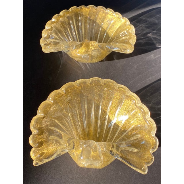 1950s Mid-Century Barovier & Toso Gold Fleck Scalloped Shell Bowls - a Pair For Sale - Image 9 of 13