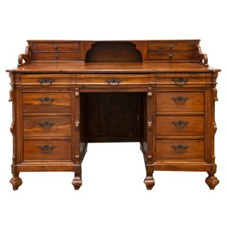 Louis Philippe Desk in Walnut, Mid-19th Century For Sale