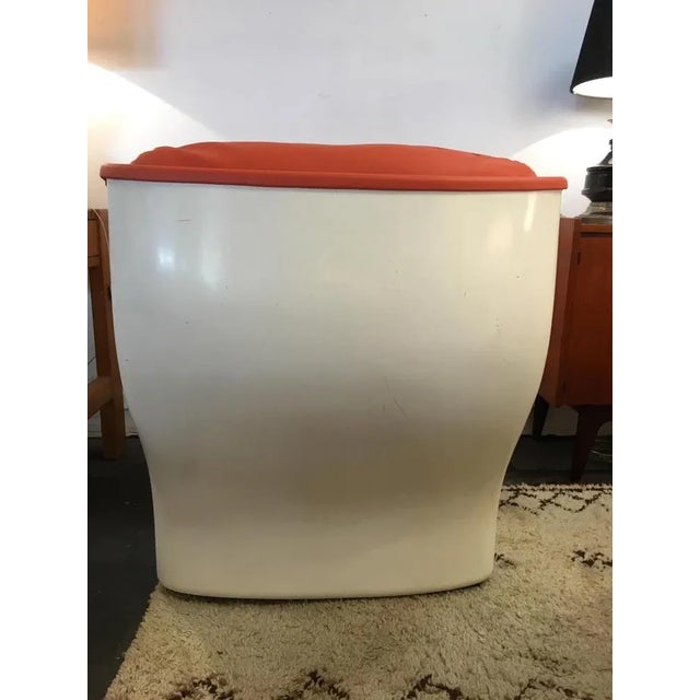 1960s Orange Lounge Chair by Michel Cadestin for Airborne, 1960s For Sale - Image 5 of 9